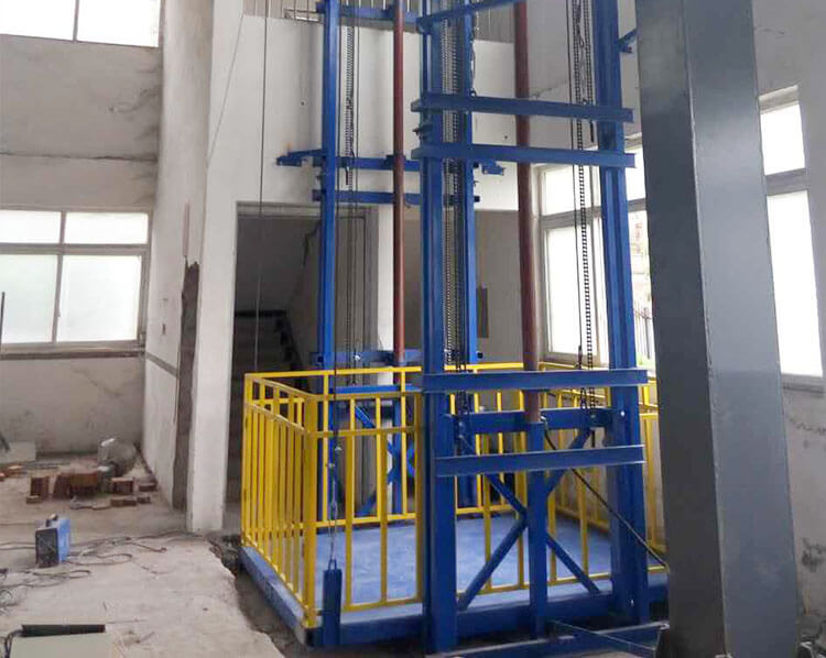 rail cargo lift
